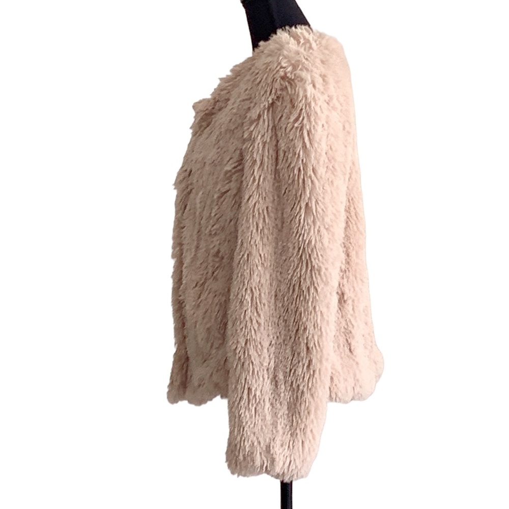 Winter Off white Faux Fur Jackets Size M - Picture 6 of 16